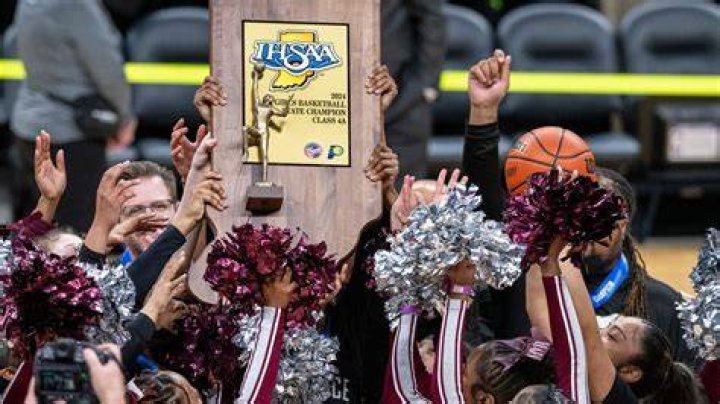 Page 10 - 2014-15 Girls Basketball State Finals Program