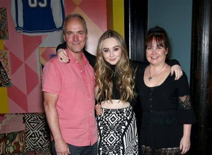 Who Are Sabrina Carpenter Parents? A Look Into Their Relationship